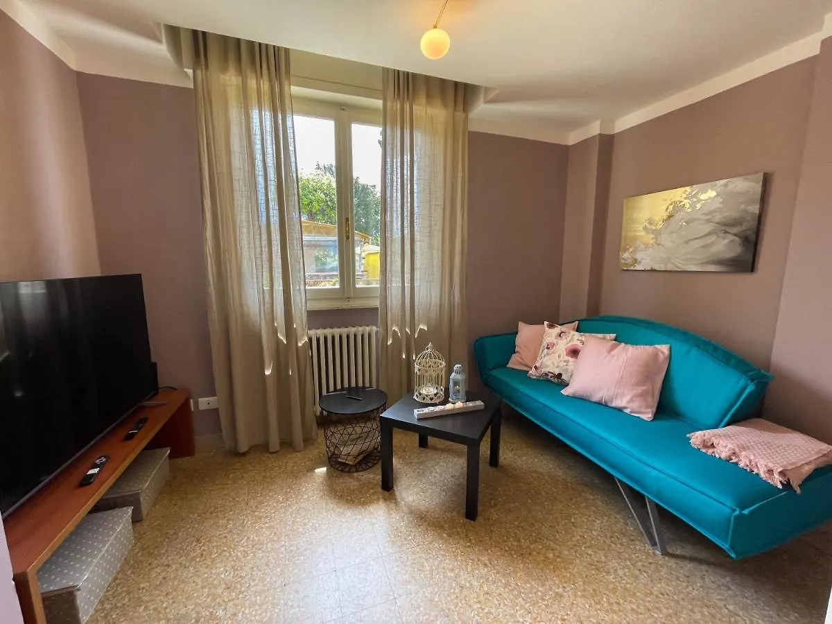 Appartamento In Villa A Tirrenia, Eleganza E Comfort A Pochi Passi Dal Mare Пиза Апартаменты